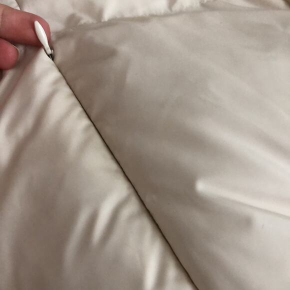 BCBGMaxAzria Cream Puffer Sweater Jacket with knit shawl collar & cuffs size XS - Picture 9 of 12